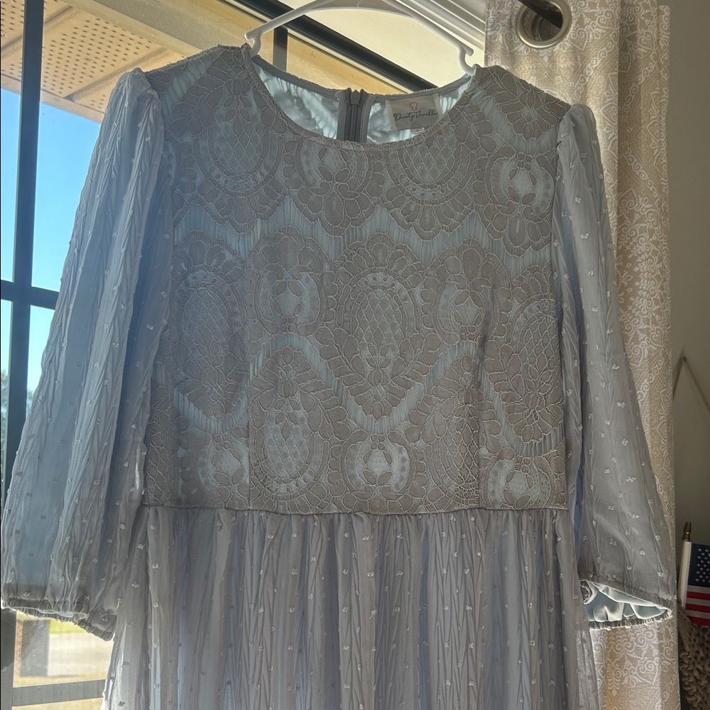 Dainty Jewells Light Gray Lace Dress